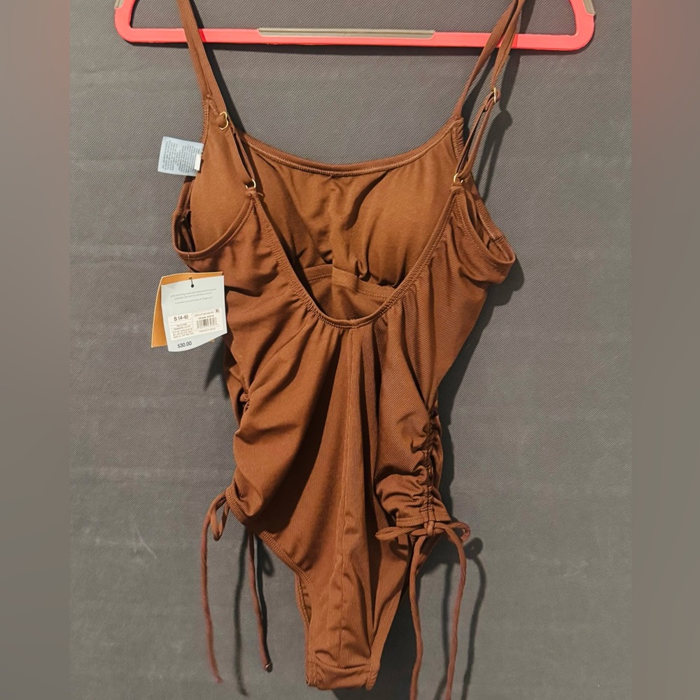 Women's Ribbed Adjustable Drawstring Medium Coverage One Piece Swimsuit - Picture 4 of 5